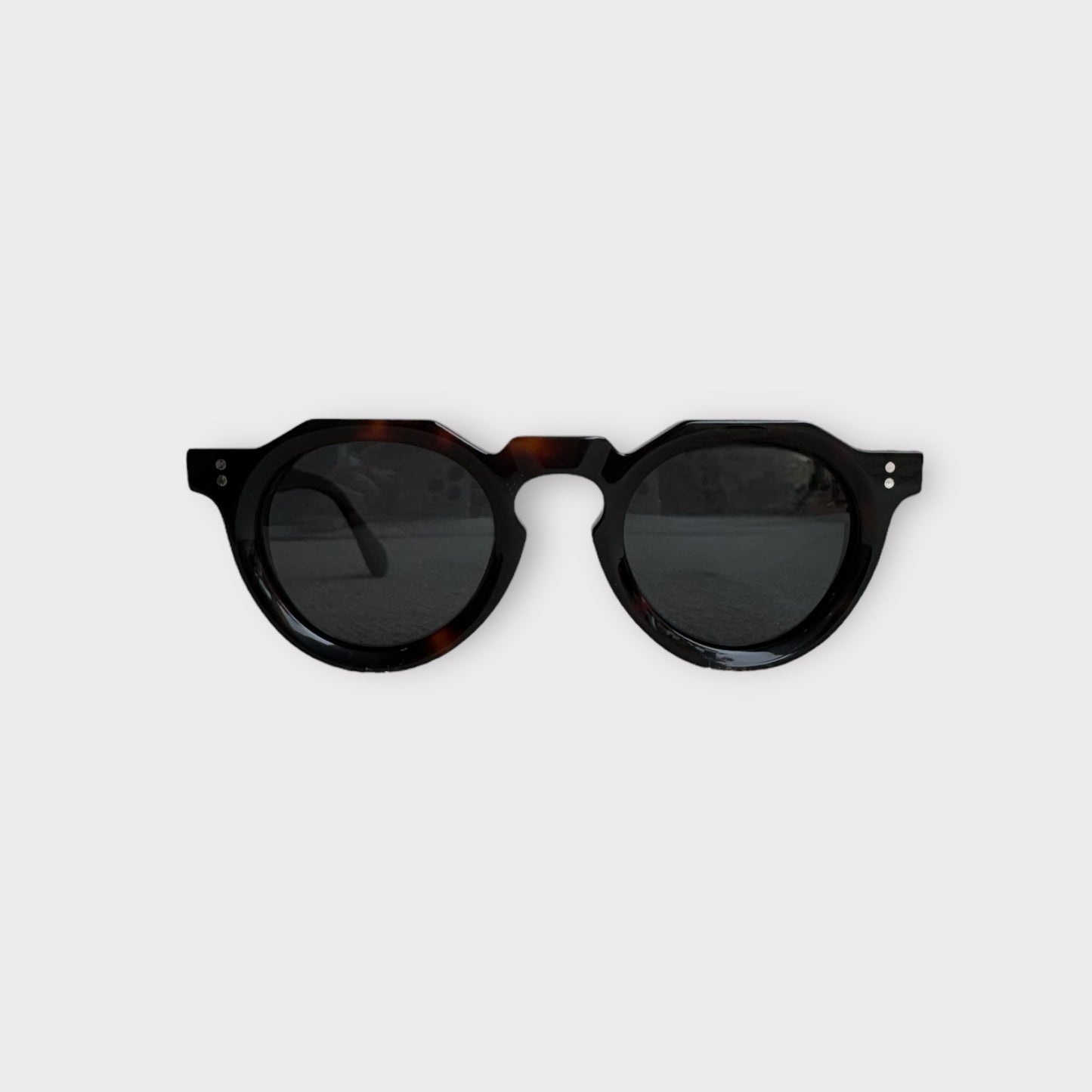 Trende Adult Square Round Acetate- Black (TAC polarised lenses)