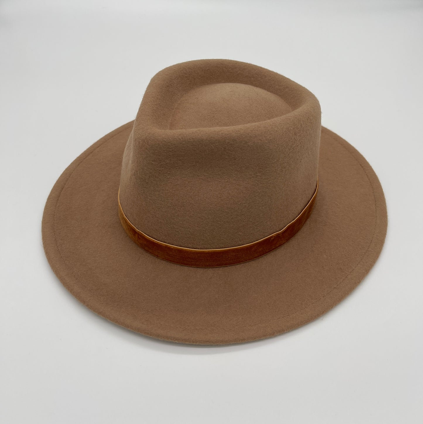 The 'Mini Malone' Fedora in Camel Brown